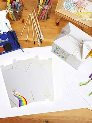 Cajas blancas de golosinas, cajas favoritas para fiestas Cajas de regalo para la fiesta de cumpleaños de los niños, boda, baby shower, con etiqueta 1