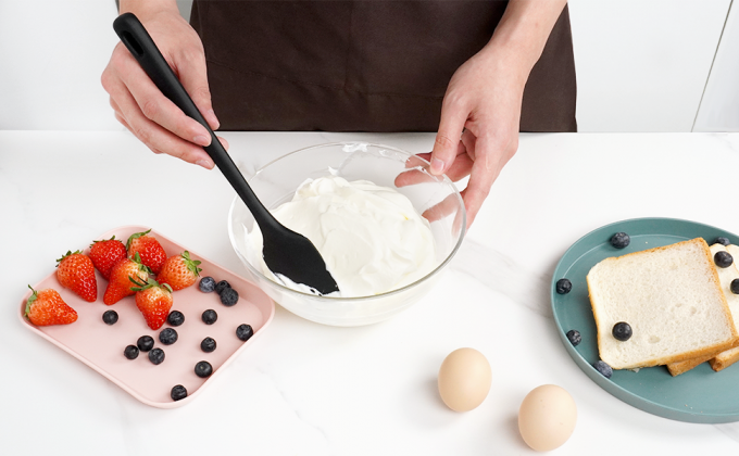 Espátula de goma, mejorado mango fuerte con agarre ergonómico, resistente al calor hasta 600 ° F para utensilios de cocina no adhesivos, cocina 9