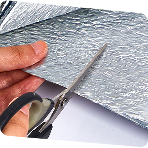 Doble burbuja de aislamiento reflector de rollo cubierta del tragaluz para bloquear los rayos UV del sol 4