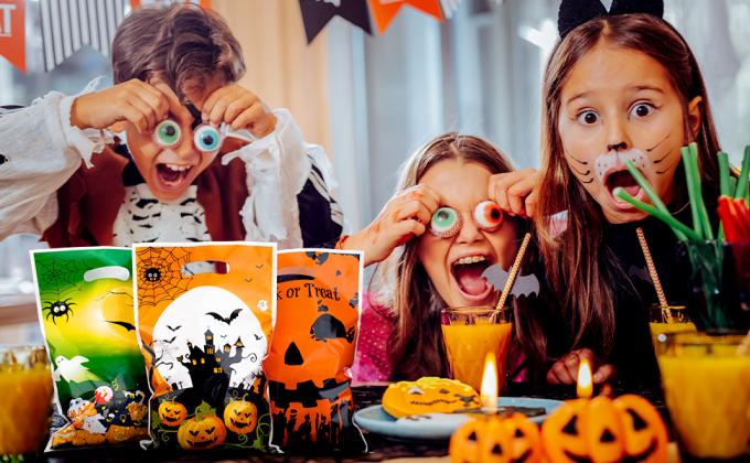 Halloween Party Favor for Kids Candy Goody Bag